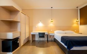 15 m² dengan 1 kamar tidur dan 1 kamar mandi pribadi di Blok M